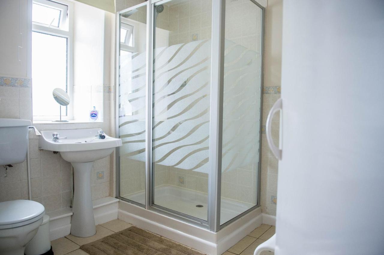 Awel Taf- Central Cottage Ideal For Families, With Parking St Clears Dış mekan fotoğraf